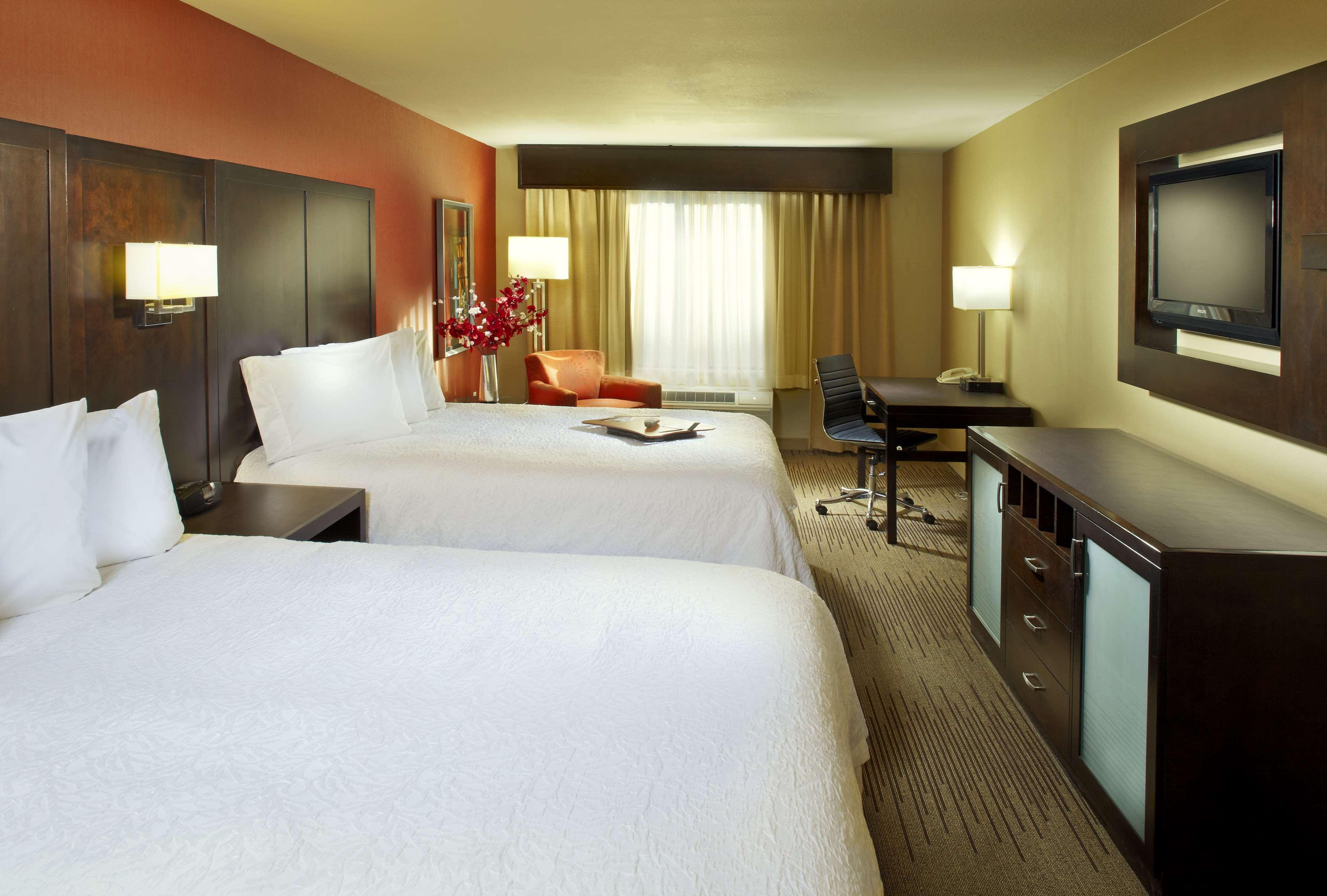 Hampton Inn Phoenix - Biltmore Eksteriør billede