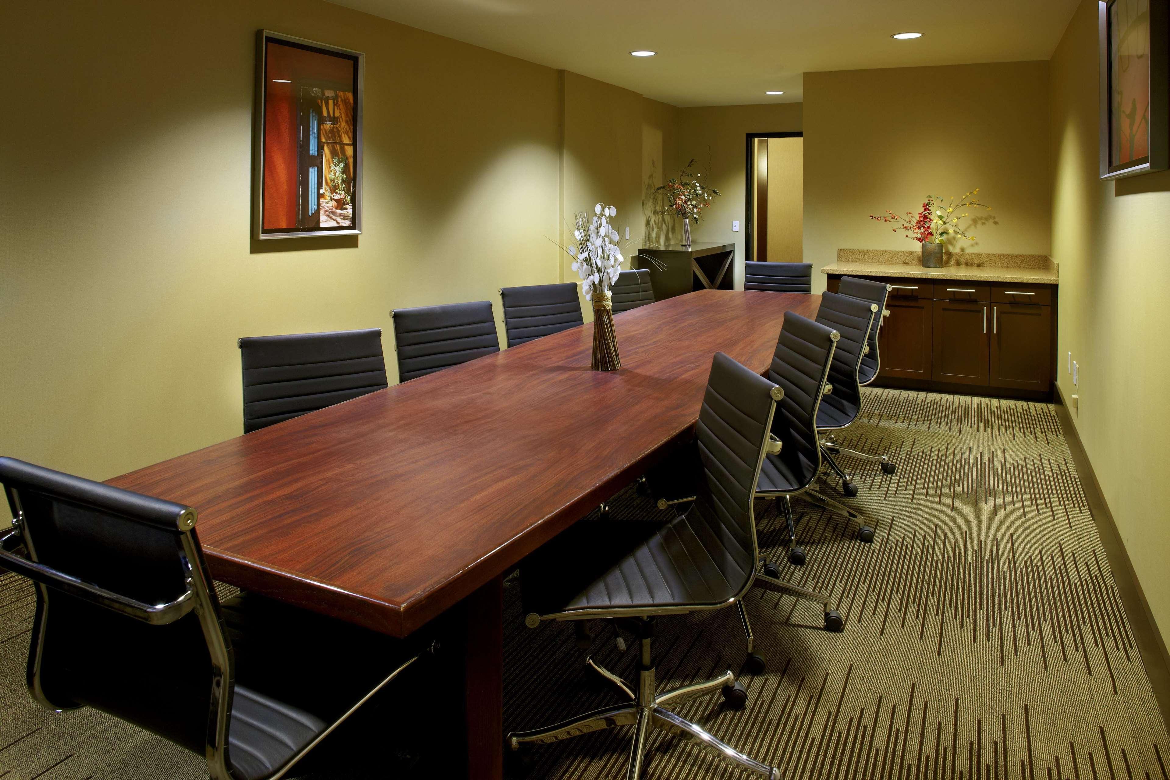 Hampton Inn Phoenix - Biltmore Eksteriør billede