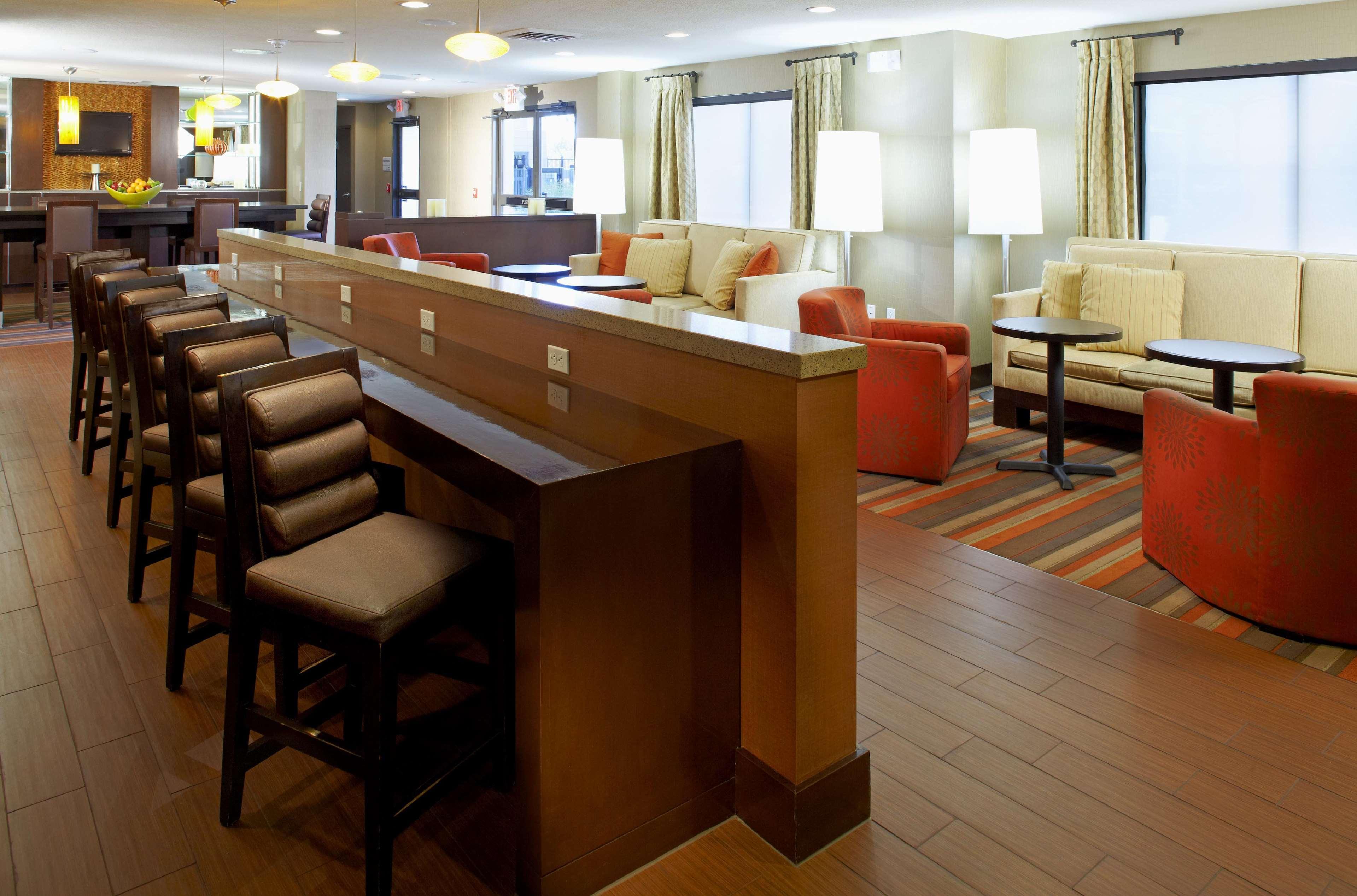 Hampton Inn Phoenix - Biltmore Eksteriør billede