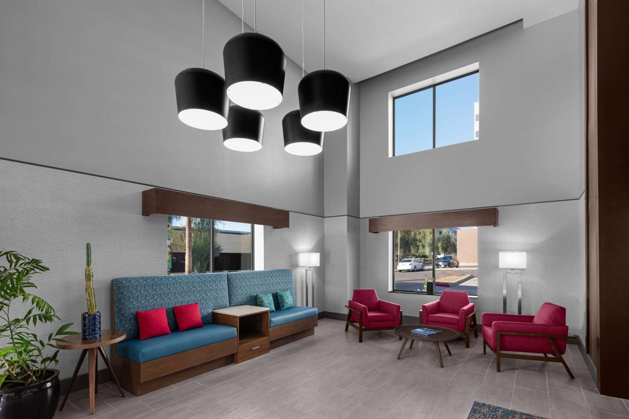 Hampton Inn Phoenix - Biltmore Eksteriør billede