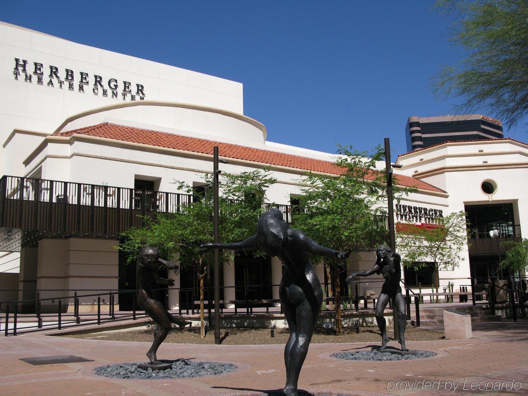 Hampton Inn Phoenix - Biltmore Eksteriør billede