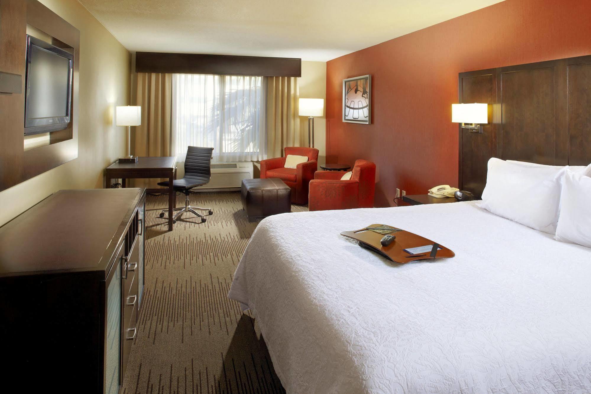Hampton Inn Phoenix - Biltmore Værelse billede